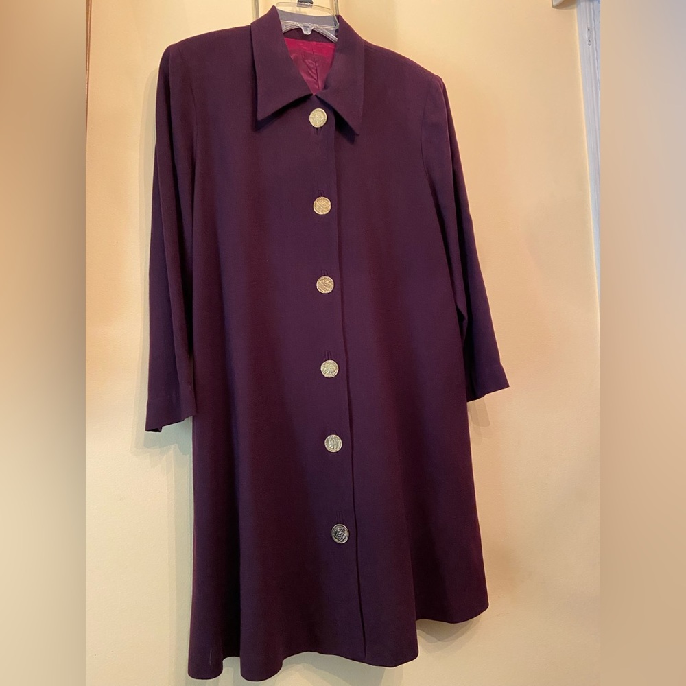 100% wool with acetate lining